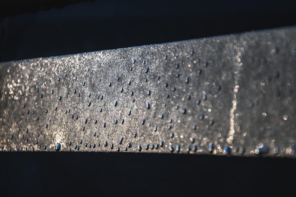 Photo aluminum corner trim